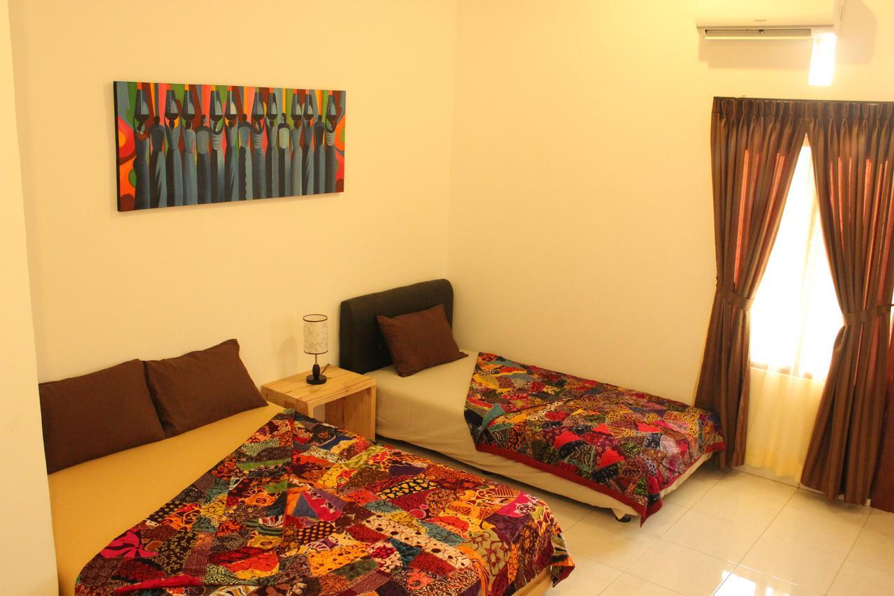 The Wayang Homestay Yogyakarta Exterior foto